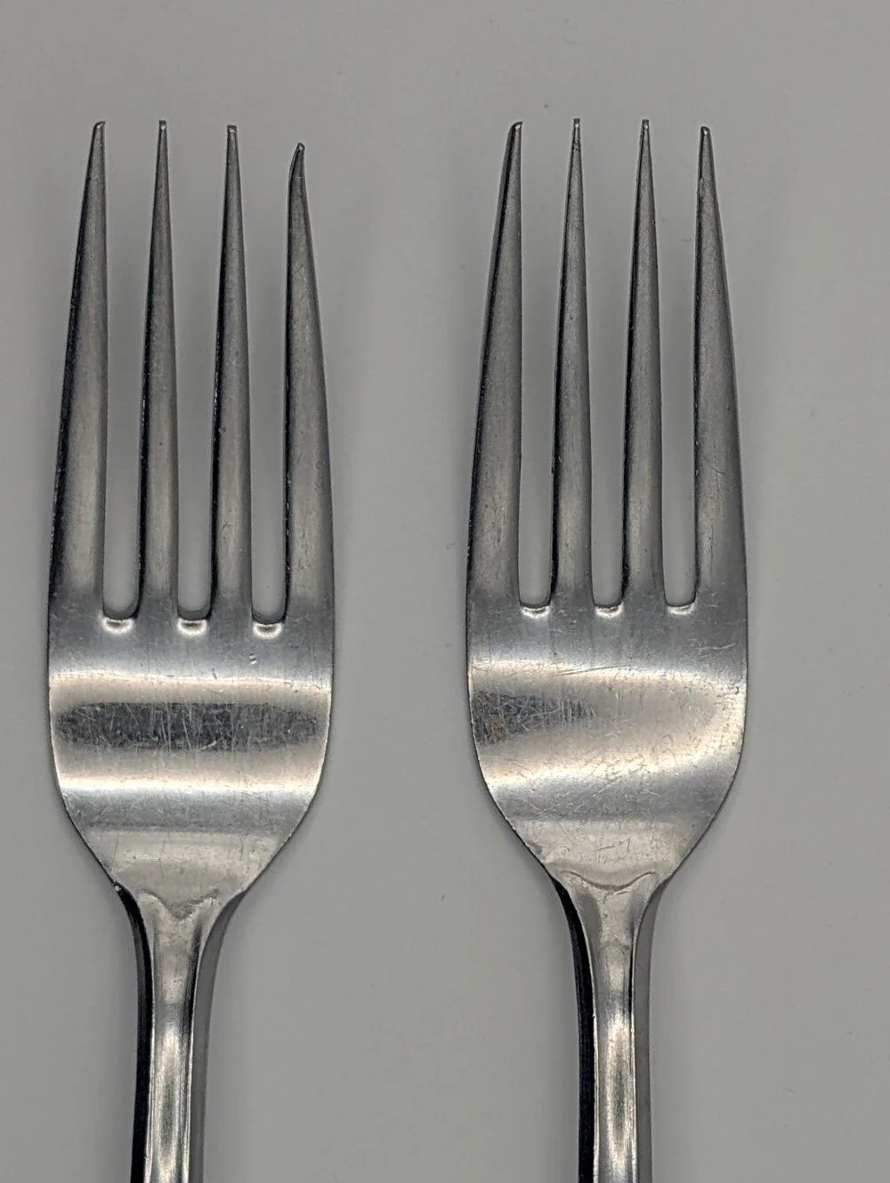 Ekco Eterna Padua Custom Stainless Japan Dinner Forks - Set of 2 |  3 of 3 | MCM